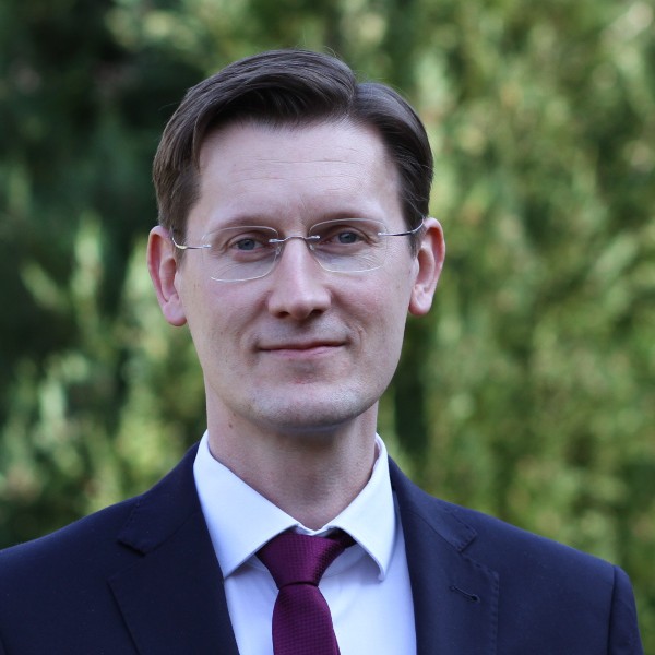 Dr. René Firgt Dr. René Firgt